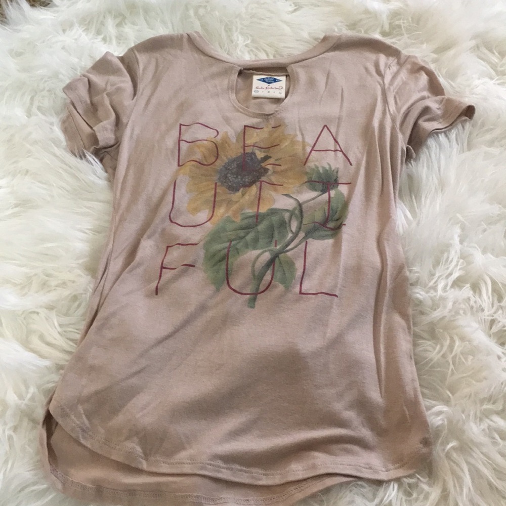Rue21 light brown form fitting tee